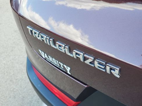 Used 2023 Chevrolet TrailBlazer LT w/ Convenience Package FWD image 6