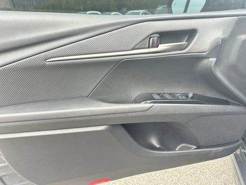 Used 2025 Toyota Camry SE image 27