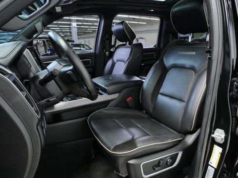 Used 2020 RAM 1500 Laramie w/ Sport Appearance Package AWD/4WD image 2