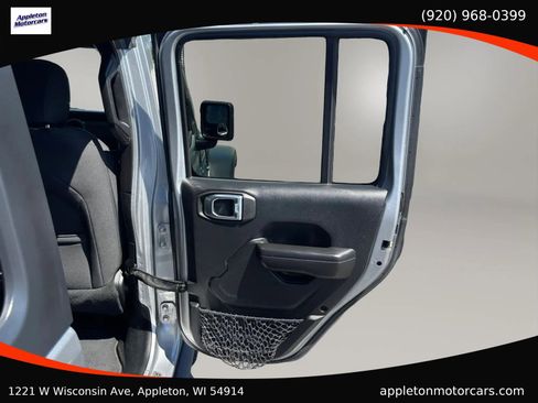 Used 2018 Jeep Wrangler Unlimited Sport S AWD/4WD image 30