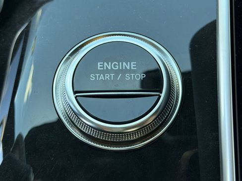 New 2026 Mercedes-Benz S 580e 4MATIC Sedan image 24