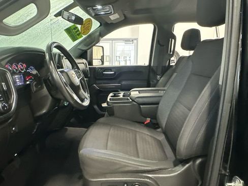 Used 2022 Chevrolet Silverado 2500 LT image 24