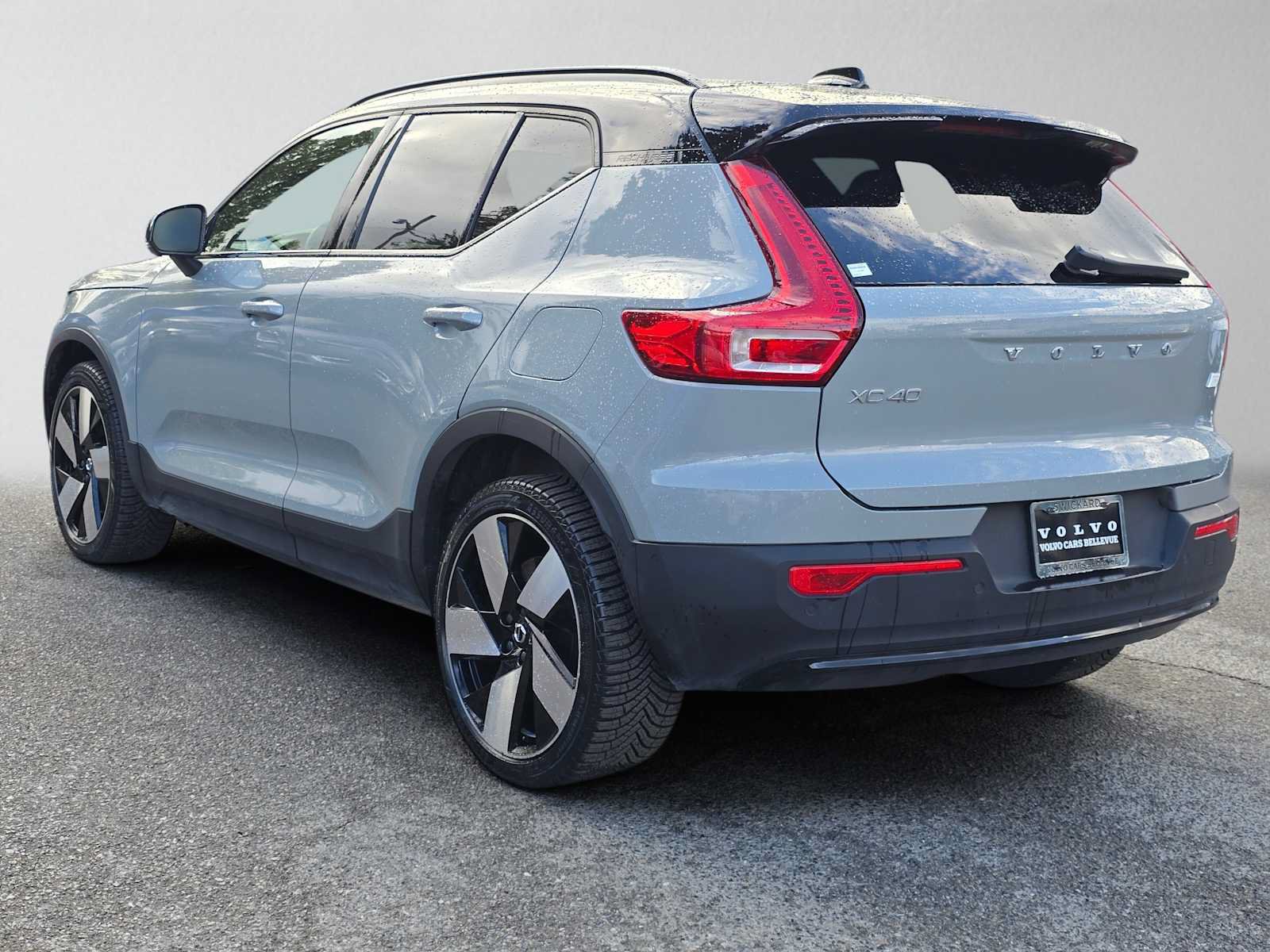 Certified 2024 Volvo XC40 Recharge Ultimate w/ Protection Package Premier AWD/4WD image 6