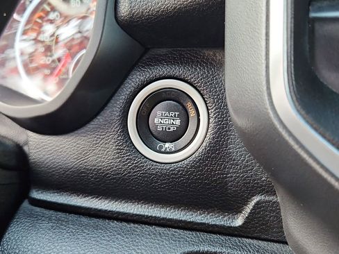 Used 2024 RAM 2500 Big Horn image 17