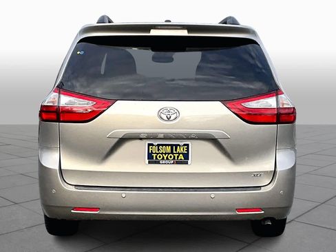 Certified 2017 Toyota Sienna XLE w/ XLE Navigation Package image 4