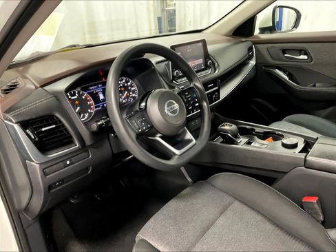 Certified 2021 Nissan Rogue SV image 8