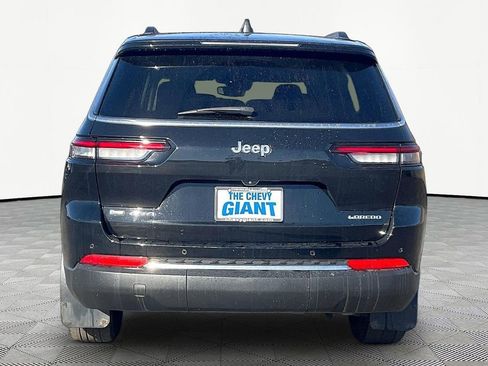 Used 2023 Jeep Grand Cherokee L Laredo image 6