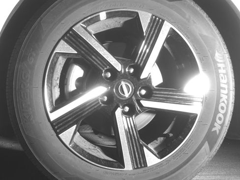 Used 2025 Nissan Sentra SV image 12