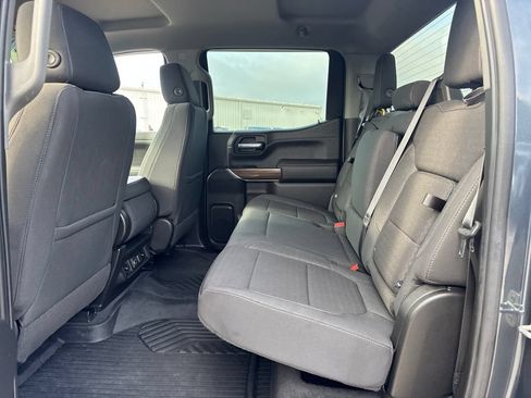 Used 2021 Chevrolet Silverado 1500 RST AWD/4WD image 13