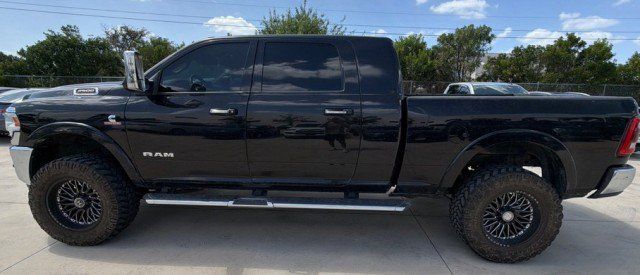 Used 2019 RAM 2500 Laramie AWD/4WD image 4