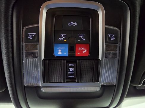 New 2026 RAM 1500 4x4 Crew Cab image 25