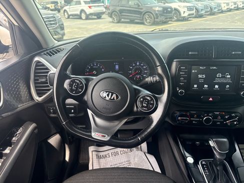 Used 2020 Kia Soul GT-Line w/ GT 2.0L Power Sunroof Package FWD image 19