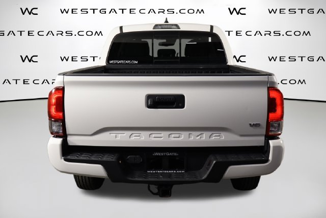 Used 2023 Toyota Tacoma SR5 w/ Technology Package RWD image 4