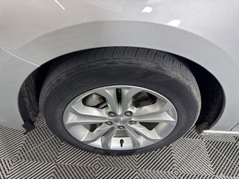 Used 2019 Chevrolet Cruze LT image 10