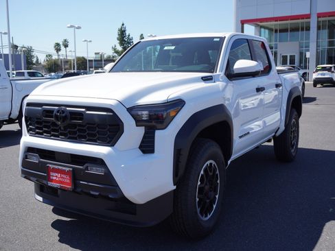 New 2026 Toyota Tacoma TRD Off-Road image 8