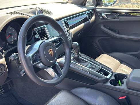 Used 2018 Porsche Macan S AWD/4WD image 25