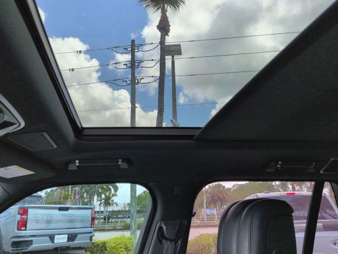 Used 2020 Land Rover Range Rover AWD/4WD image 21
