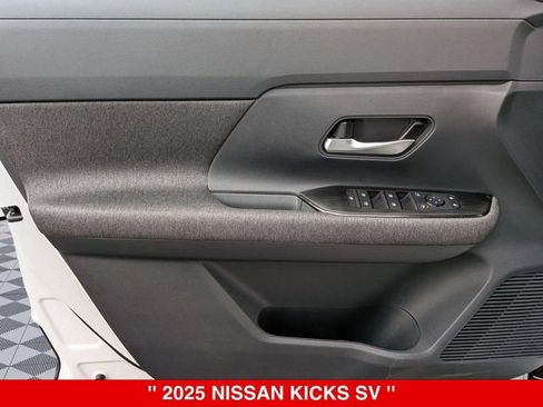 Certified 2025 Nissan Kicks SV AWD/4WD image 11
