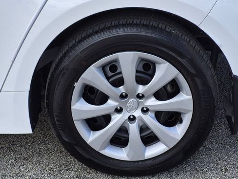 Used 2024 Toyota Corolla LE FWD image 22