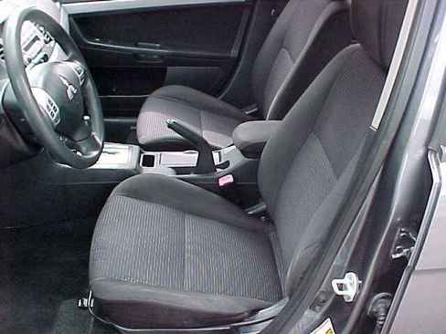 Used 2010 Mitsubishi Lancer ES FWD image 12