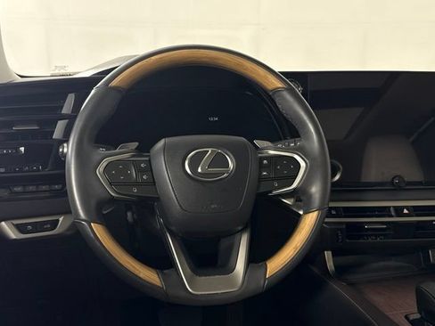 Used 2024 Lexus RX 350 FWD w/ Convenience Package image 29