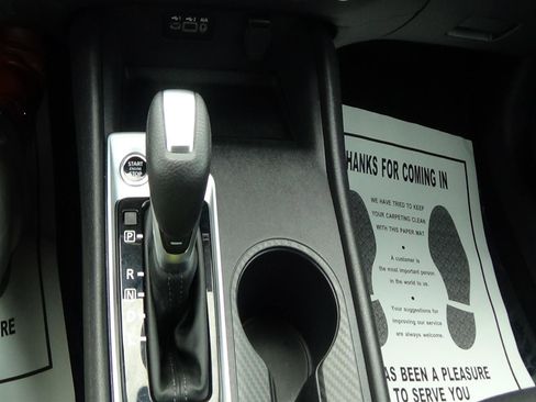 Used 2025 Nissan Altima 2.5 SV image 27