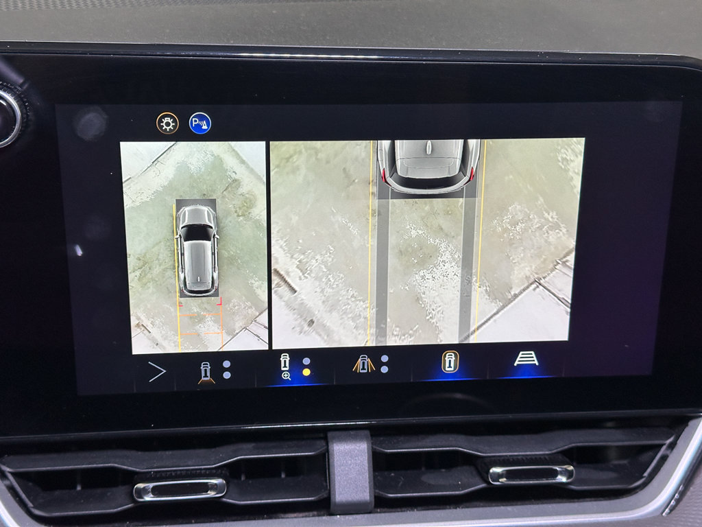 Used 2025 Chevrolet Equinox LT w/ Convenience Package II AWD/4WD image 47