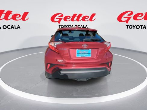 Used 2019 Toyota C-HR XLE image 7