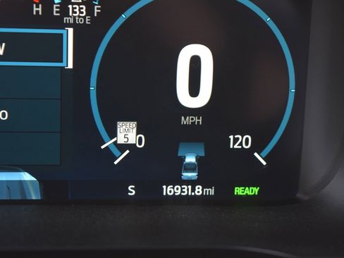 Used 2023 Ford F150 Limited image 15