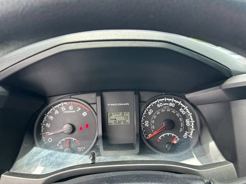 Used 2017 Toyota Tacoma SR RWD image 21