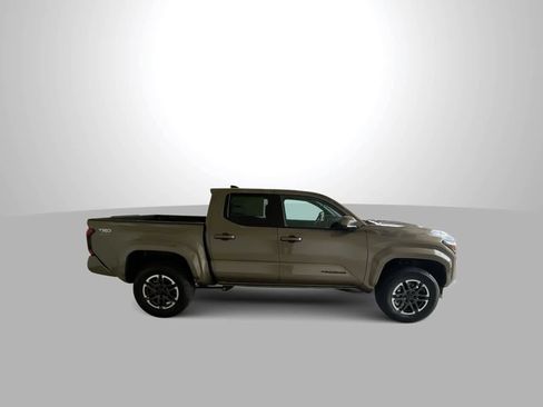 New 2026 Toyota Tacoma TRD Sport AWD/4WD image 9