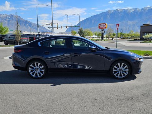 Used 2025 MAZDA MAZDA3 s FWD image 2