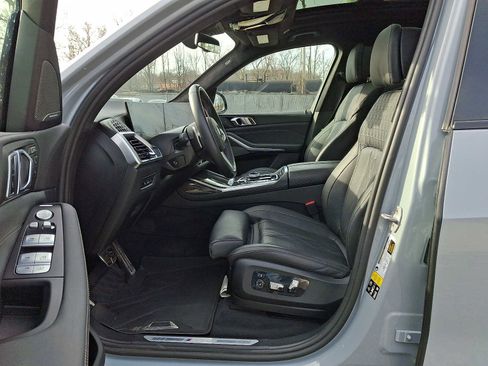 Certified 2024 BMW X7 M60i w/ Executive Package image 15