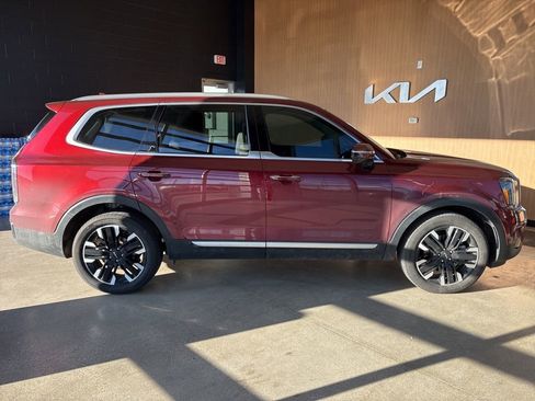 Used 2024 Kia Telluride SX image 15