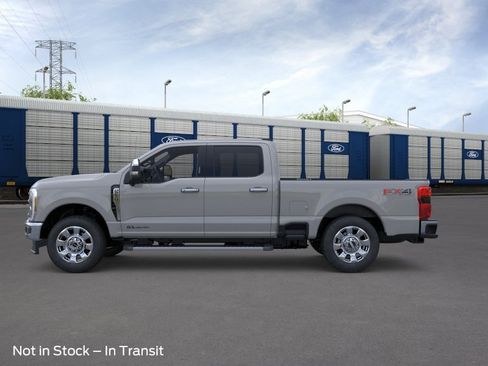 New 2026 Ford F250 4x4 Crew Cab Super Duty image 3