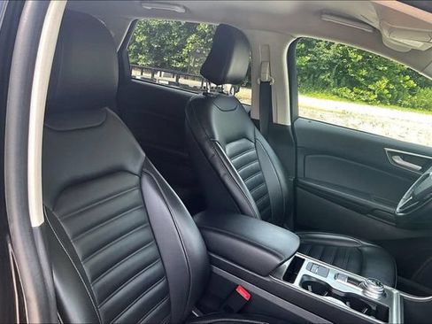 Used 2024 Ford Edge SEL AWD/4WD image 7