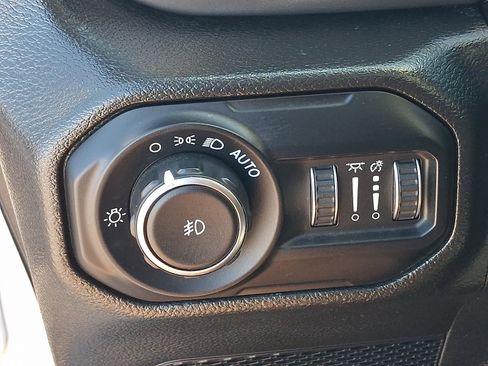 Certified 2022 Jeep Wrangler Unlimited Sport AWD/4WD image 25