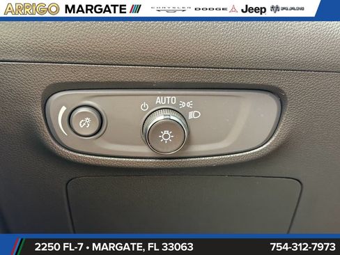 Used 2024 Buick Encore GX Preferred FWD image 32