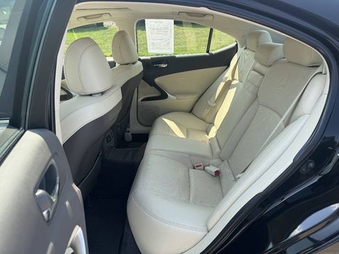Used 2011 Lexus IS 350 AWD w/ Luxury Plus Value Edition image 8