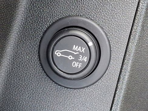 Used 2022 Chevrolet Equinox LT image 25