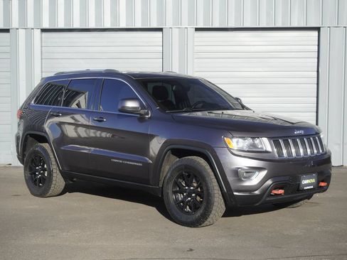 Used 2015 Jeep Grand Cherokee Laredo w/ Quick Order Package 23E AWD/4WD image 8
