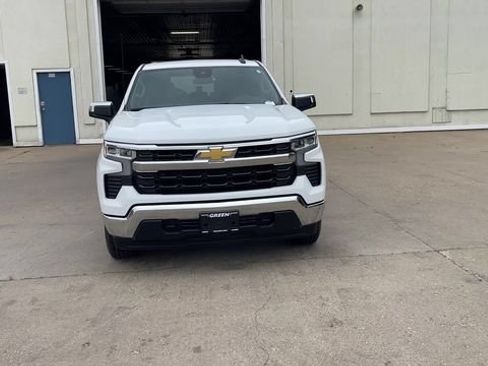 Used 2026 Chevrolet Silverado 1500 LT AWD/4WD image 3