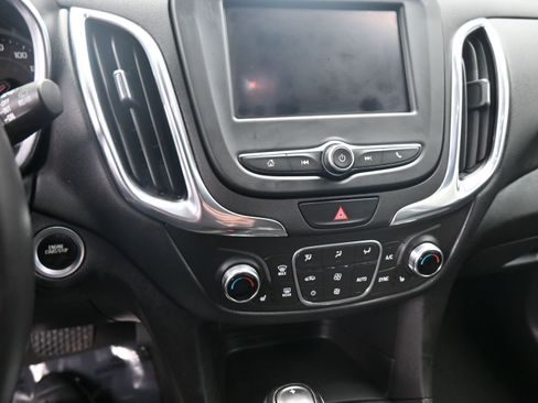 Used 2020 Chevrolet Equinox LT image 15