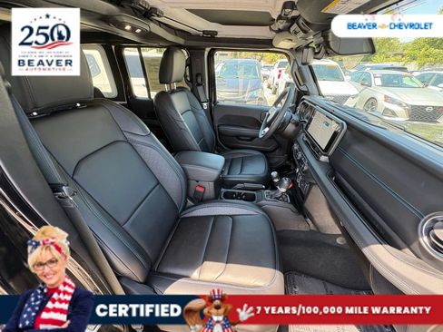 Used 2024 Jeep Wrangler High Altitude AWD/4WD image 26