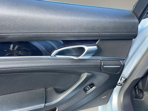 Used 2015 Porsche Panamera S RWD image 41