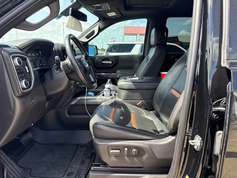 Used 2022 GMC Sierra 1500 AT4 w/ AT4 Premium Package AWD/4WD image 18