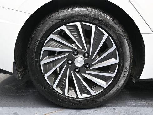 Used 2022 Hyundai Sonata Limited FWD image 14