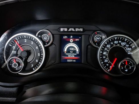 Used 2024 RAM 2500 Big Horn w/ Night Edition image 19