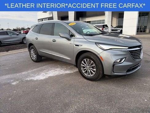 Used 2024 Buick Enclave Premium FWD image 2