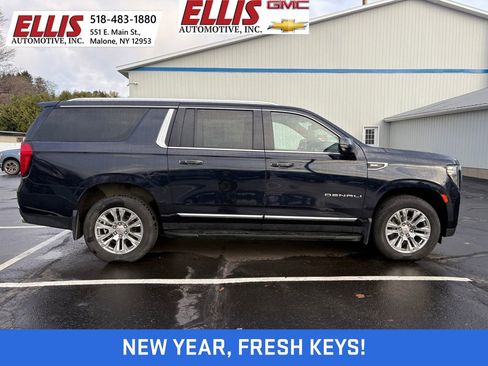 Used 2022 GMC Yukon XL Denali image 7